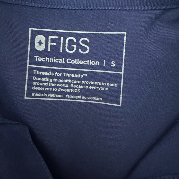 Figs Rafaela Oversized Scrub Top - Picture 3 of 6